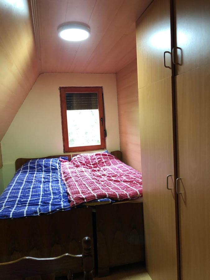 Vikendice Jahorinska Dvorista Holiday home Pale