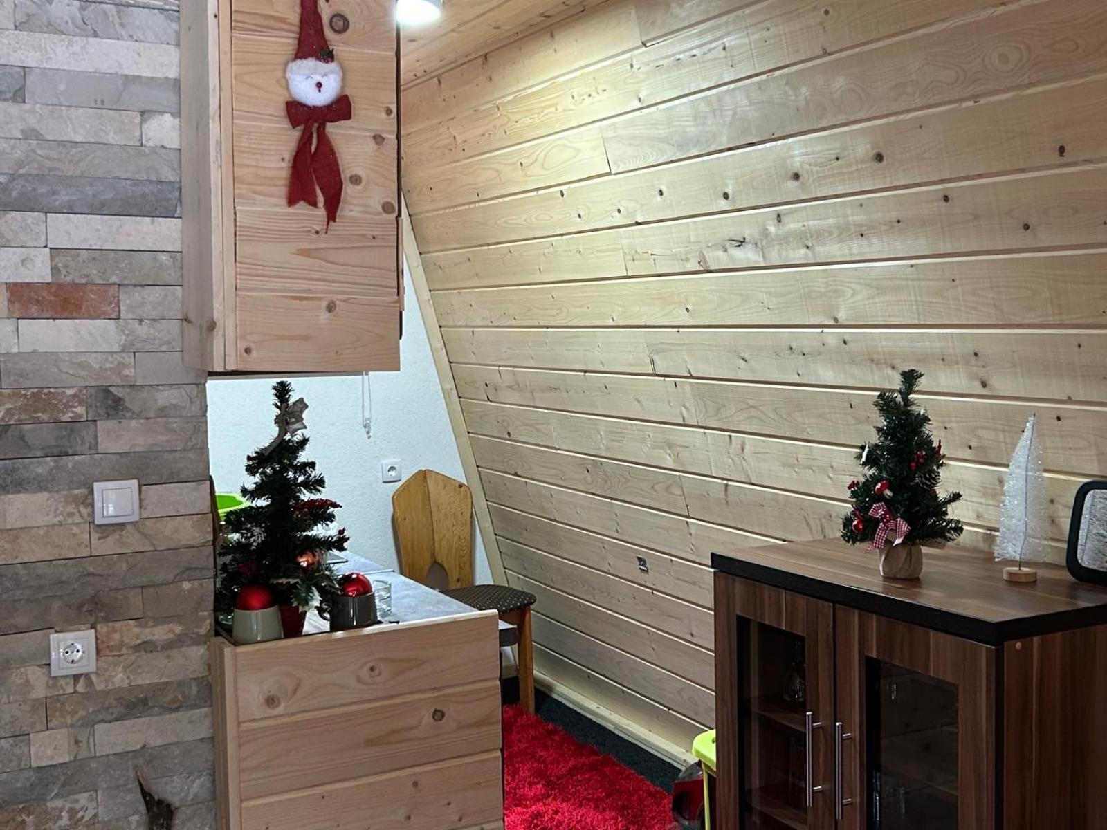 Holiday home Vikendice Jahorinska Dvorista