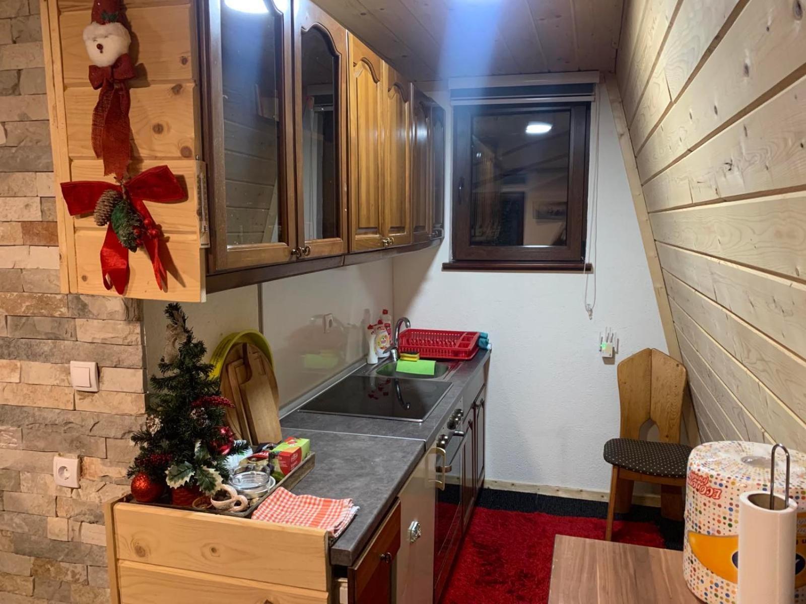 Vikendice Jahorinska Dvorista Holiday home Pale
